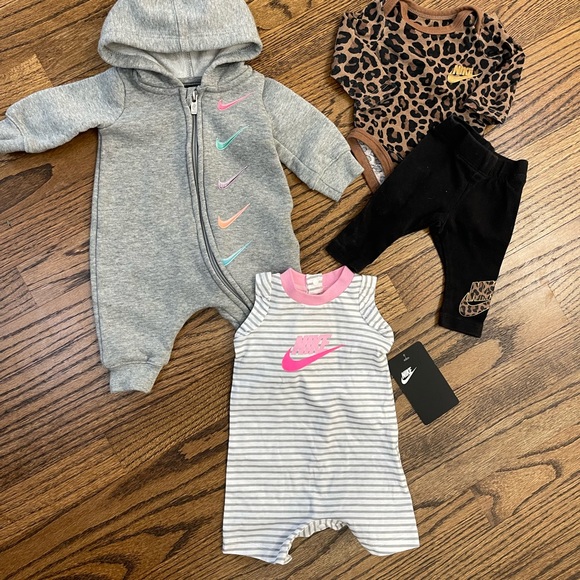 5lb Baby girl clothes mystery bundle box (Newborn through 3/6m) - Picture 6 of 13